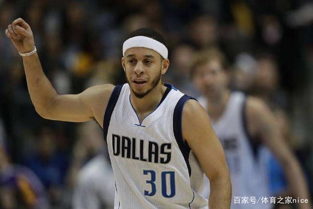 周琦为肘击道歉：我是下意识反应 不是故意的