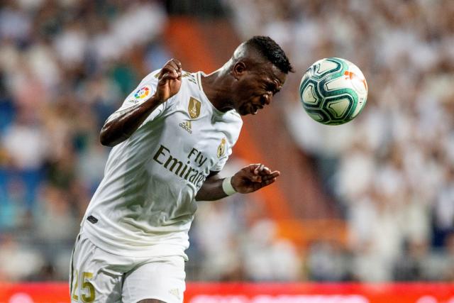 2026十堰马拉松鸣枪开跑 上万跑者领略“山水车城”